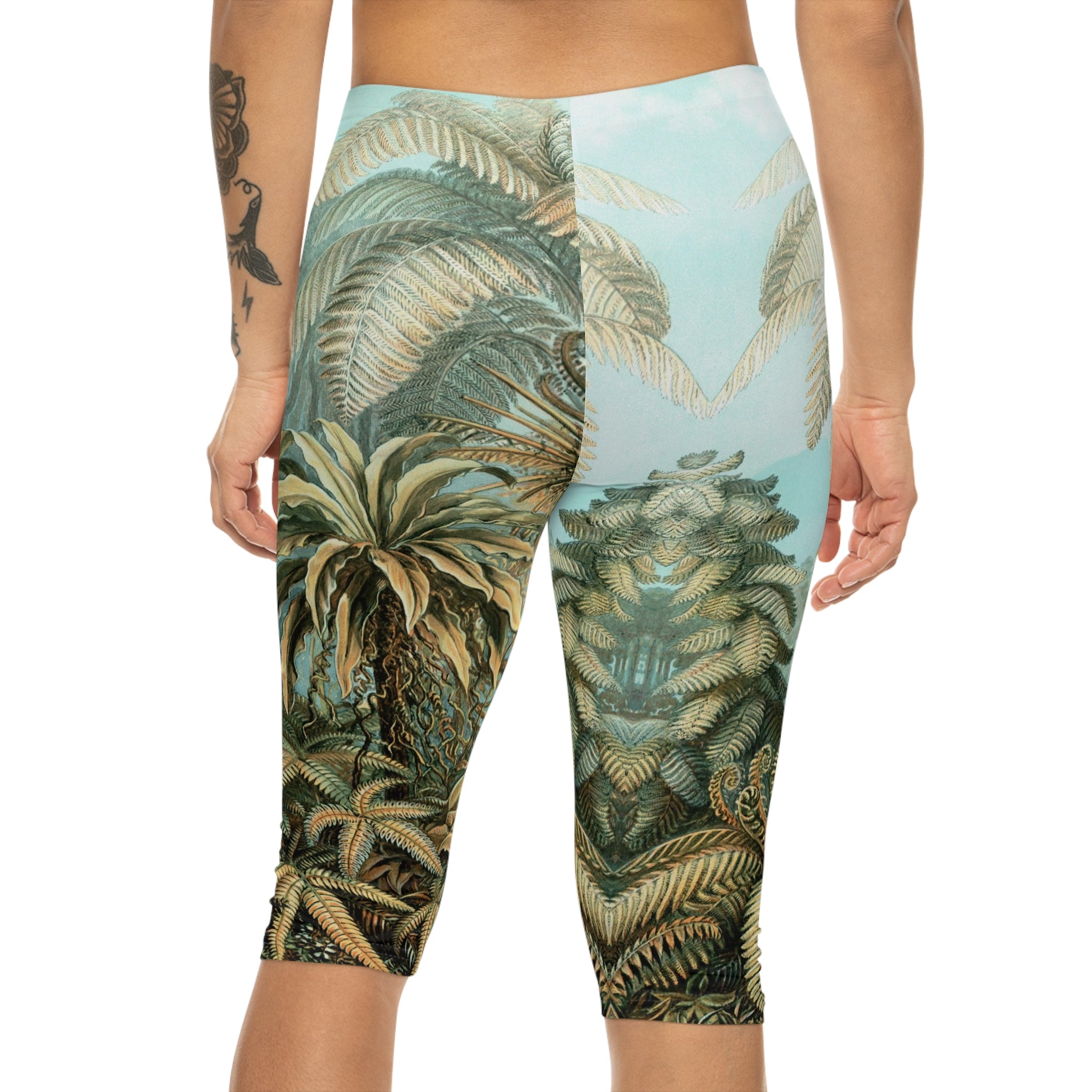 Tropical Jungle Women’s Capri Leggings / Bottoms ( 6 sizes )